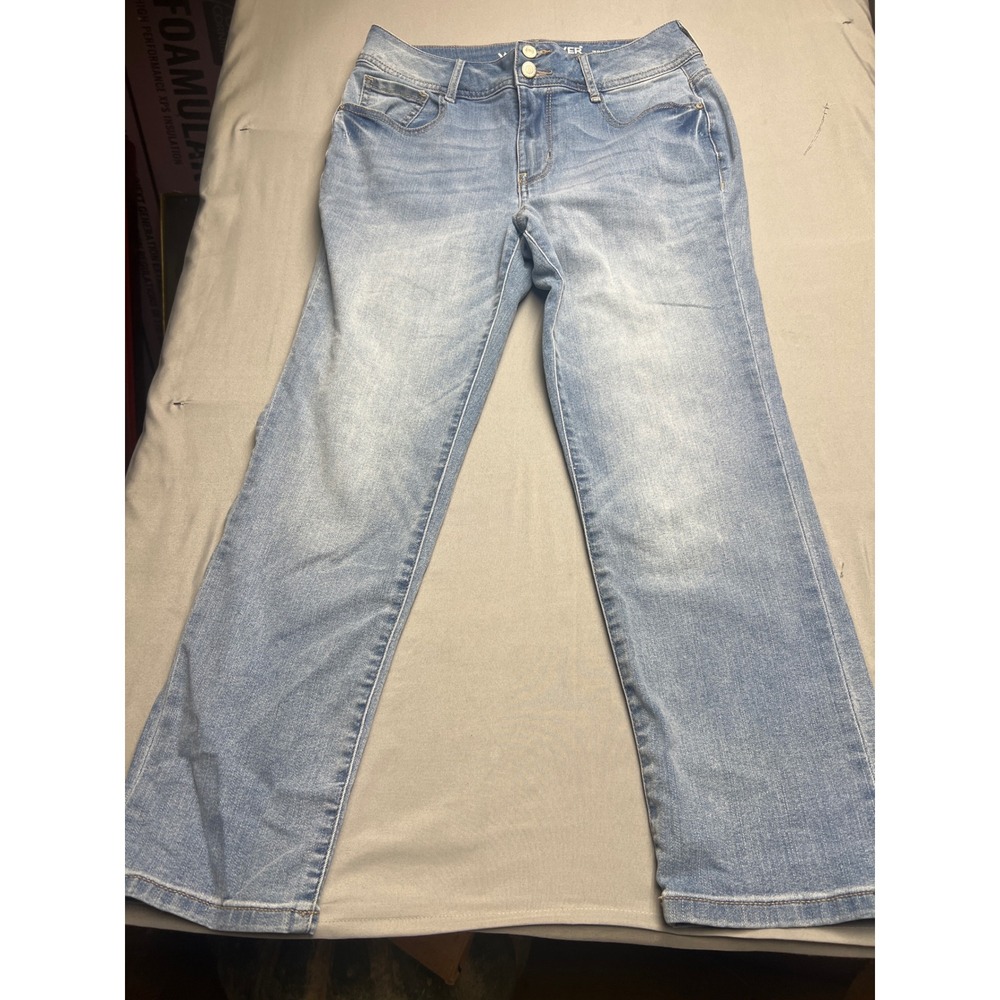 WallFlower Flirty Curvy High Rise Jeans Light Wash Size 7 WFI12615O Eco Denim